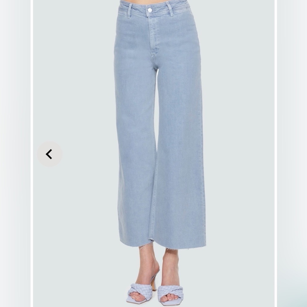 NWT Black Tape Women’s Lia Super High Rise Wide Leg Crops Pastel Blue Wash 29 - Picture 2 of 13